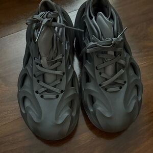 adidas Kids Charcoal Gray Sculpted Athletic Sneakers